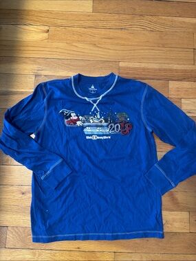 Walt Disney World Believe in Magic Men L Long Sleeve T Shirt 2013